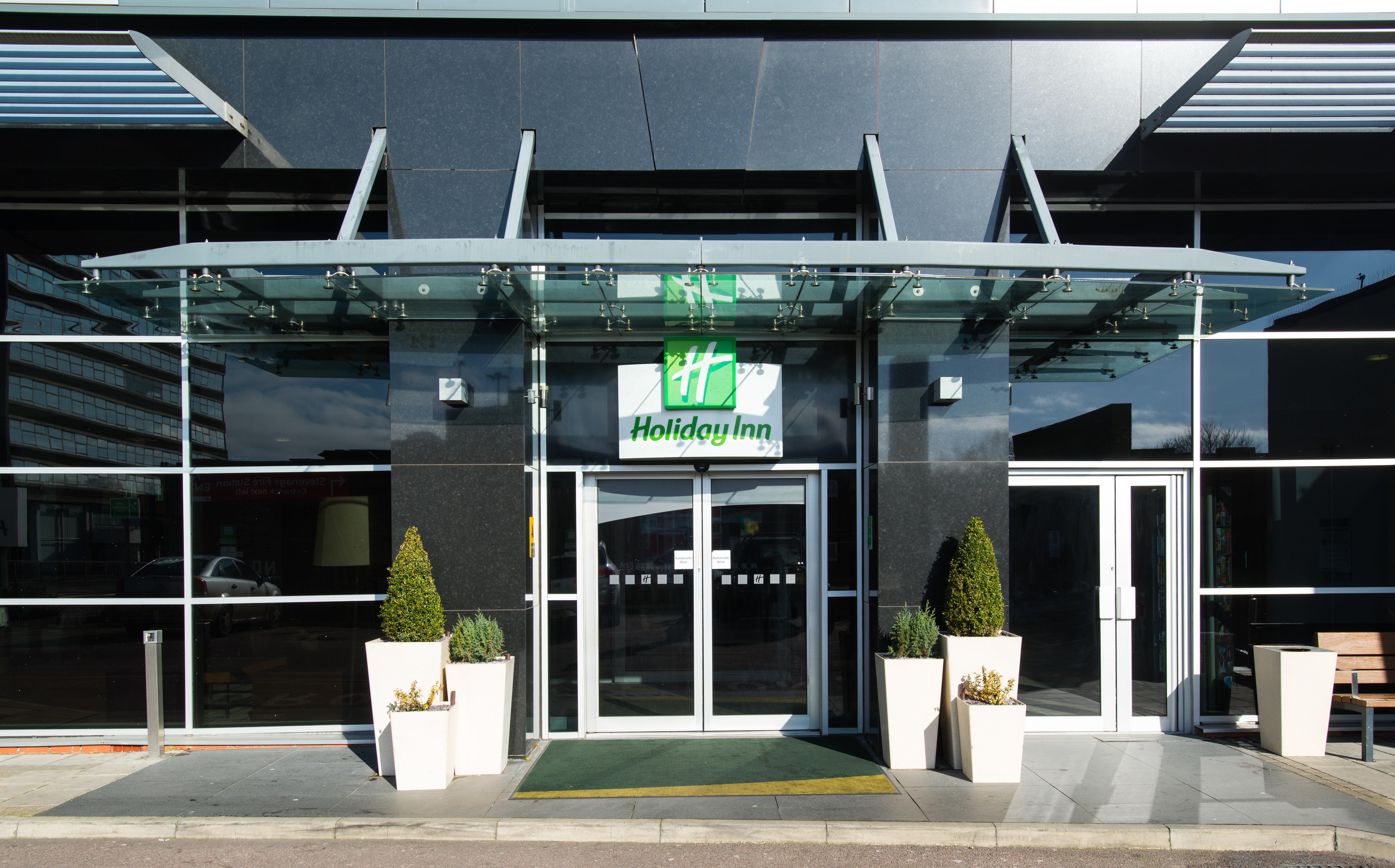 Holiday Inn Stevenage, An Ihg Hotel Zewnętrze zdjęcie