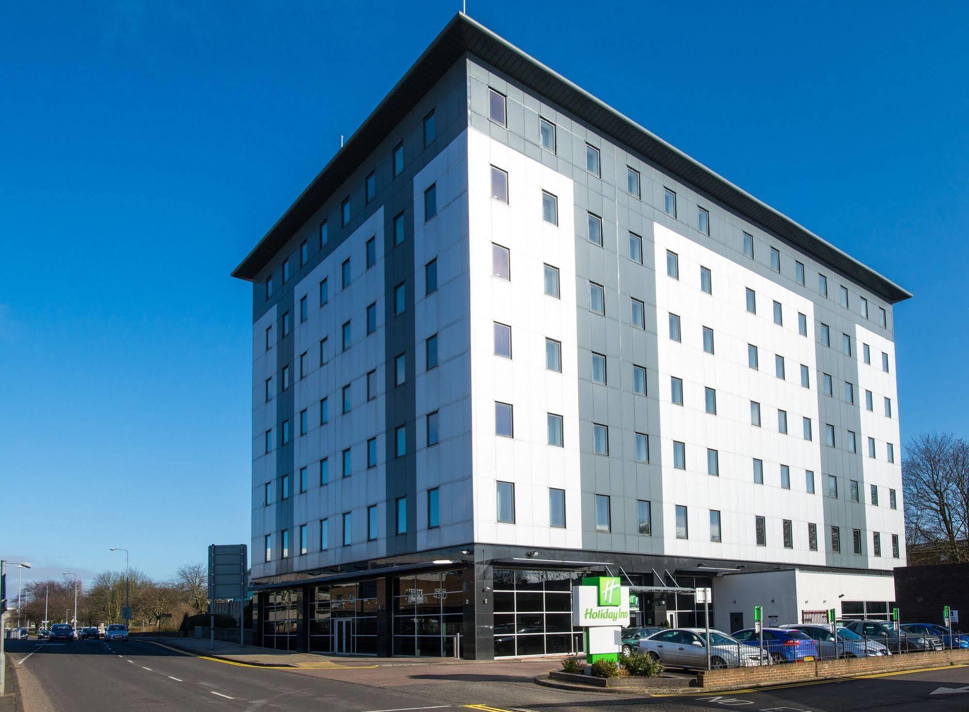 Holiday Inn Stevenage, An Ihg Hotel Zewnętrze zdjęcie